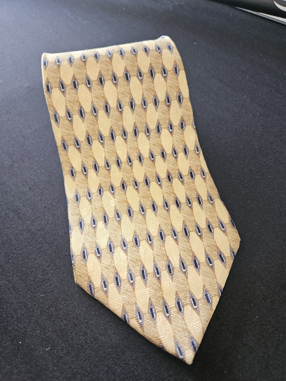 L'uomo Moda Luxury Tie  Silk  58" x 4"  Golden In Color